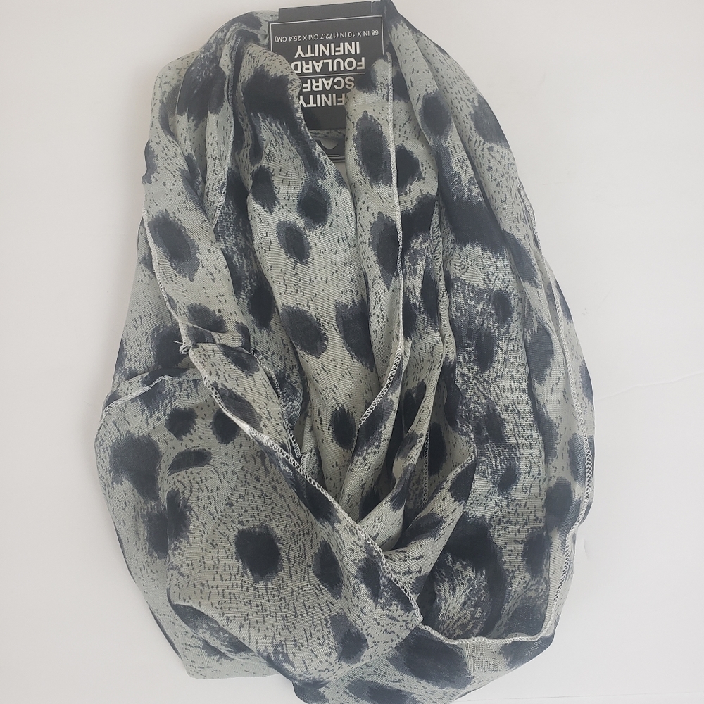 INFINITY SCARF